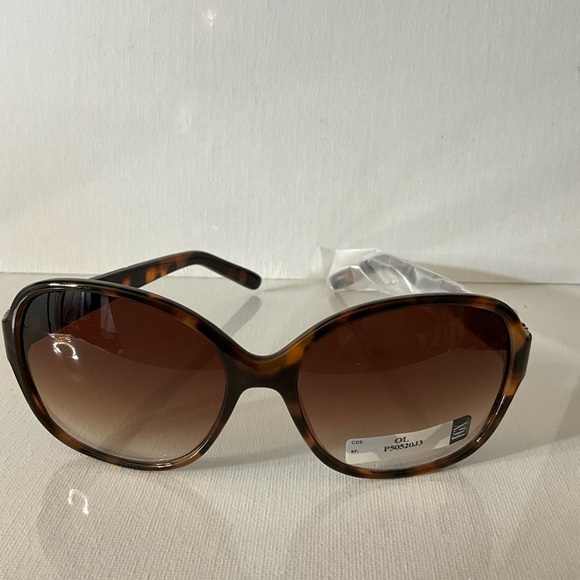 Chic Tortoise Shell Sunglasses - Picture 1 of 5